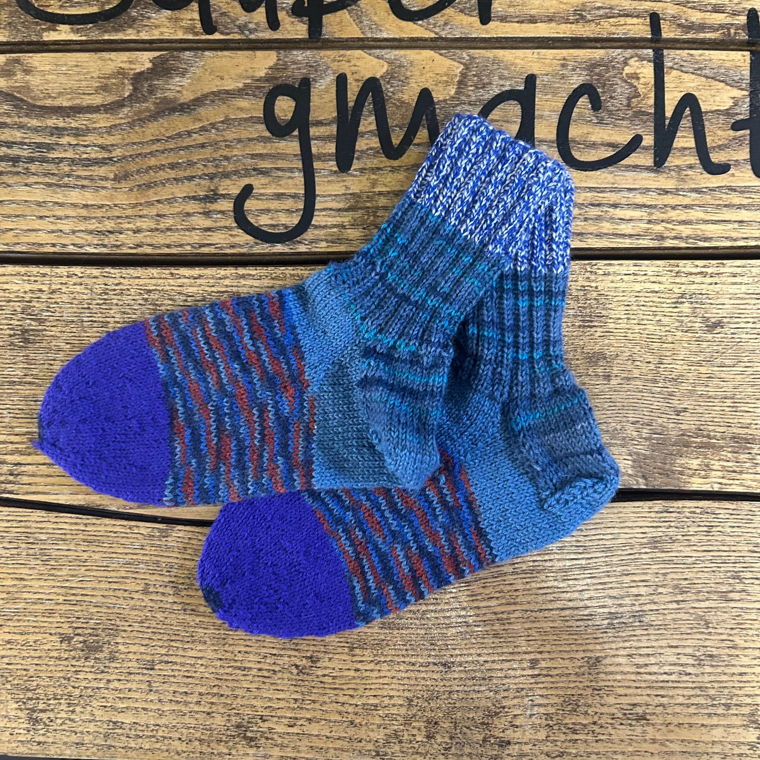 Handgestrickte Socken