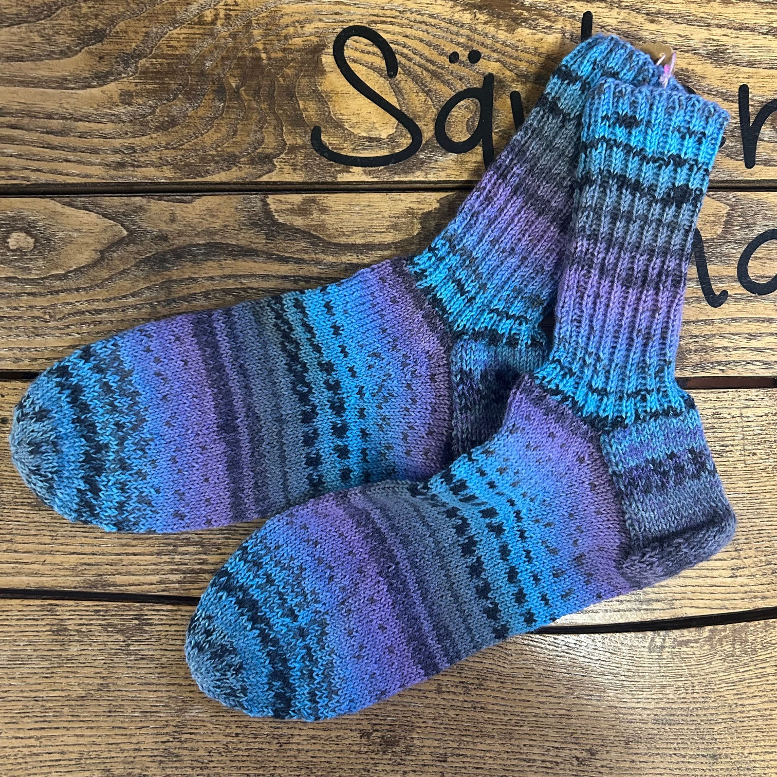 Handgestrickte Socken