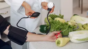 Alimentação para pressão alta: o que comer e como cuidar melhor da rotina