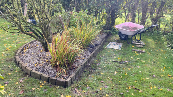 We recently concreted in this edging to really smarten up these borders, we love how they came out