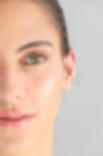 Thumbnail: Transparent Interconexión Earcuff