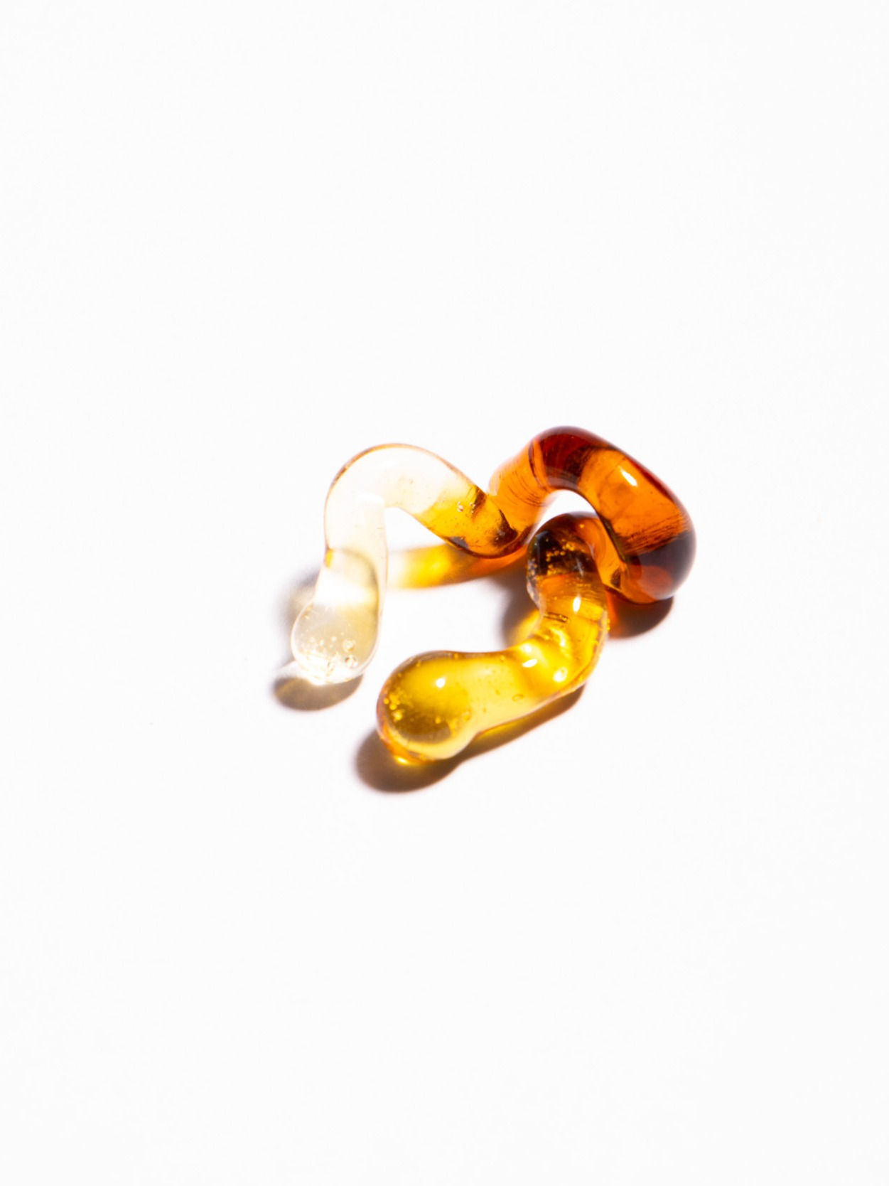 Earcuff Interconexión Ambarillo