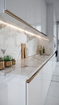 Modern Kitchen Timeless Calacatta Grey _ SinterClad        Modern Kitchen Timeless Calacat