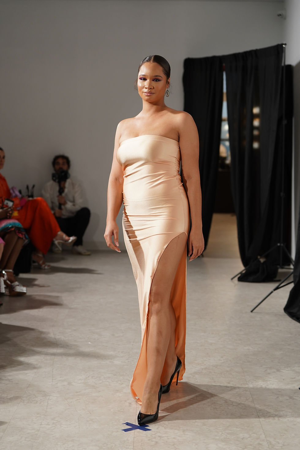 Thumbnail: Peach Tube Gown