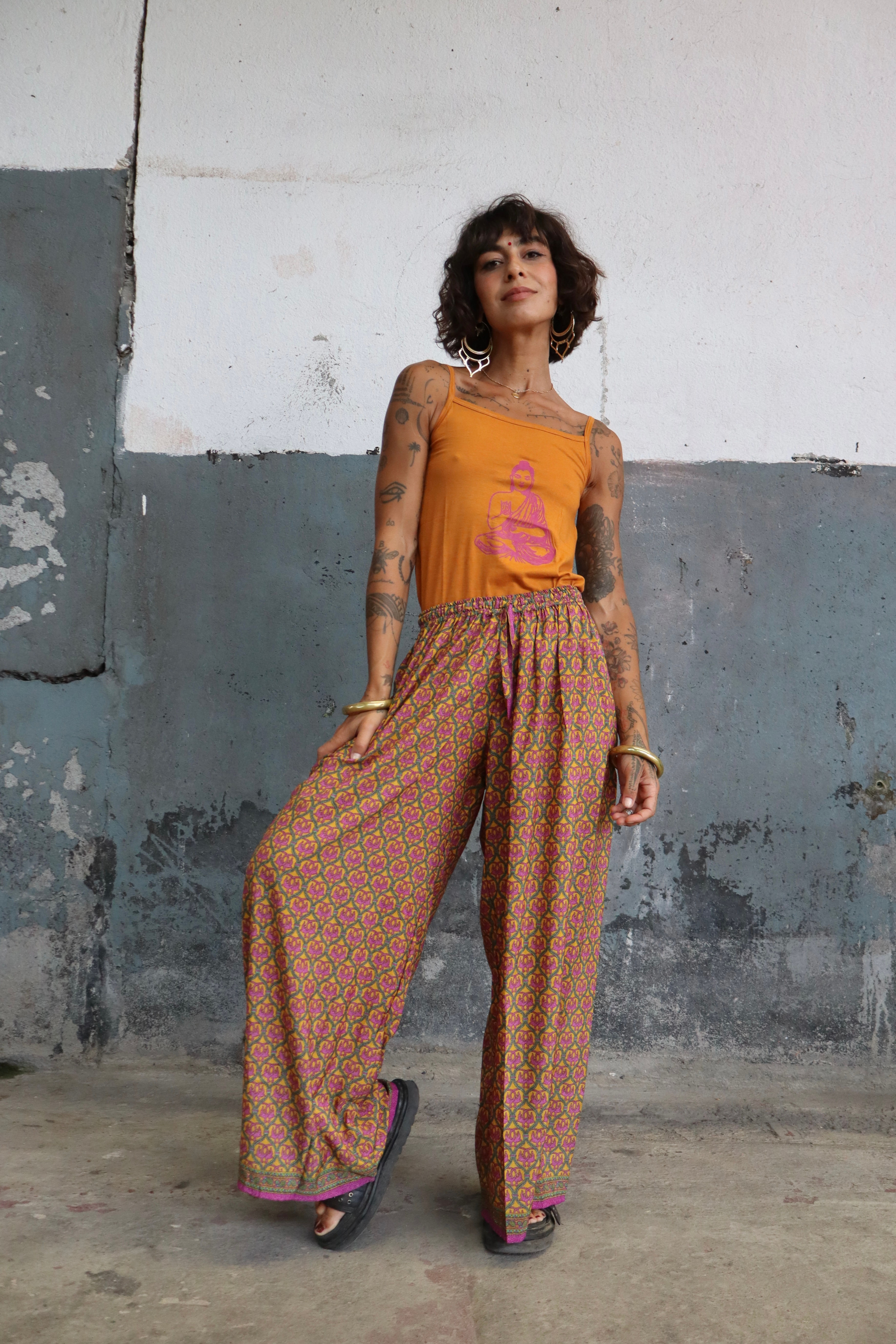 pantaloons trousers