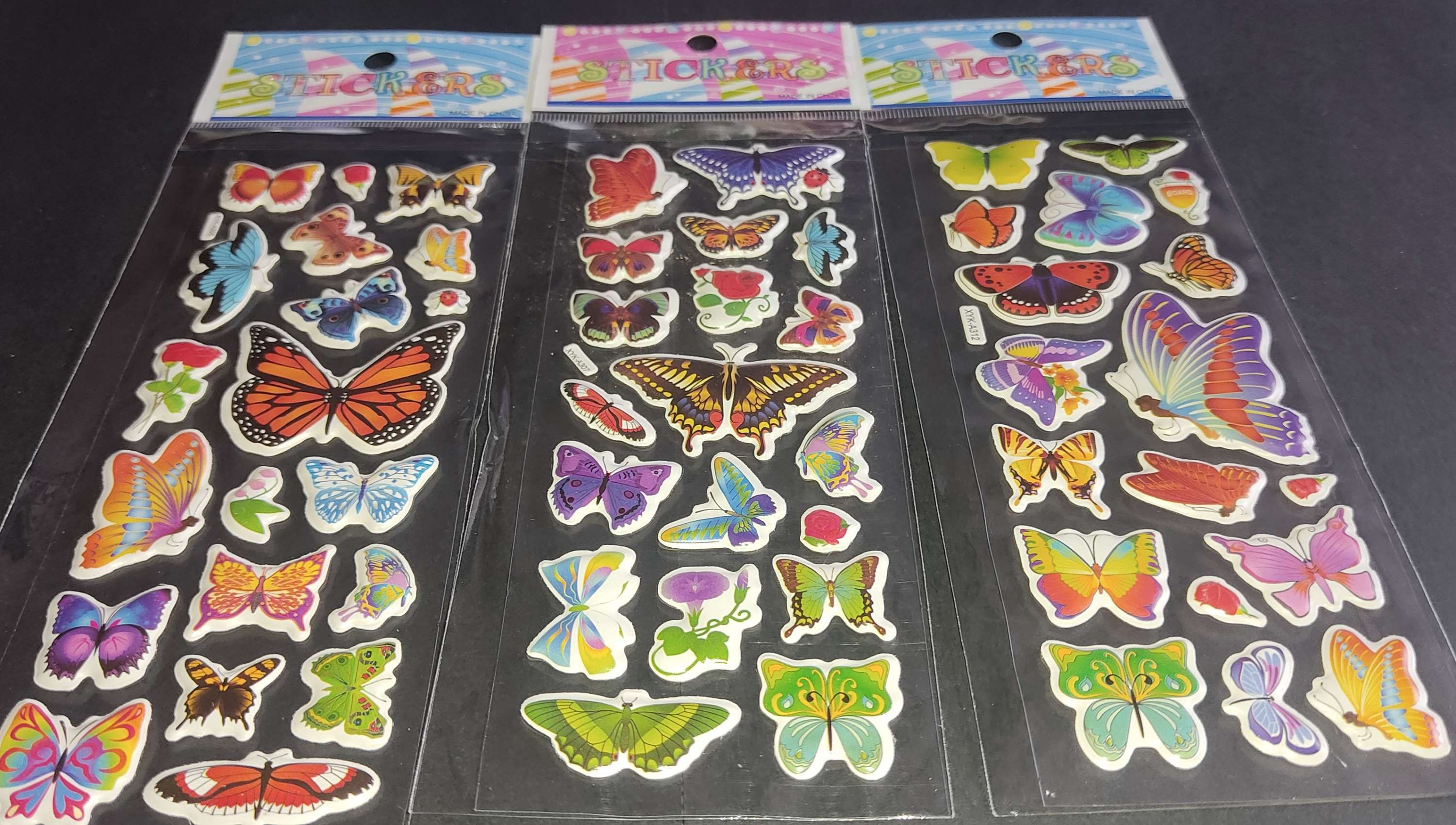 Lot de 3 planches de stickers papillons modèle 3