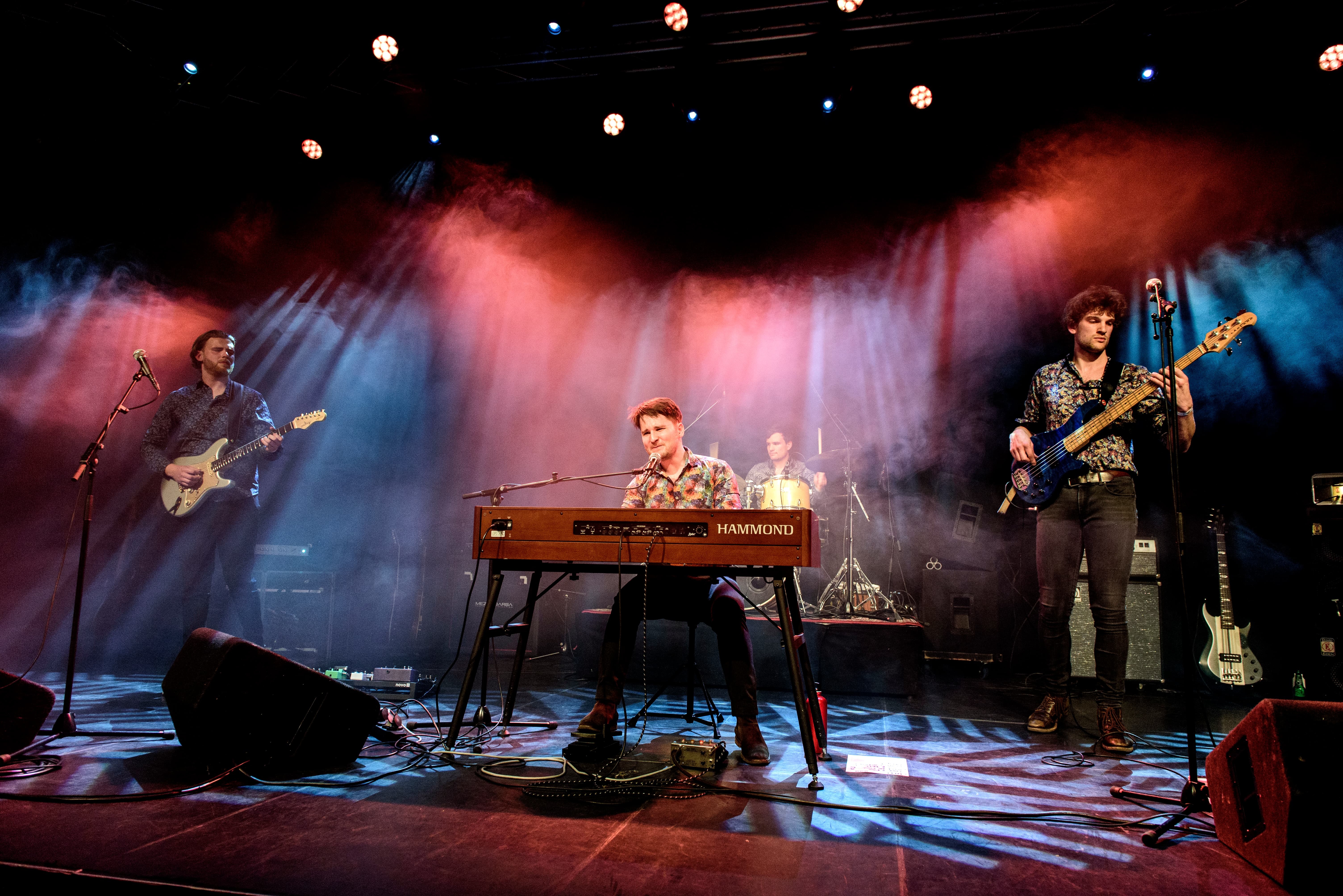 NO KING live auf der Bühne, Buchung über Big D Bookings
