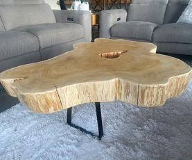 Spectacular accent table / coffee table !