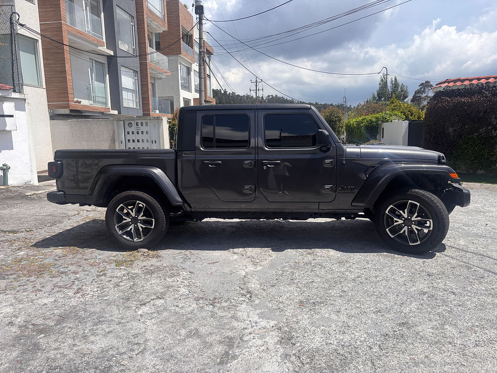 Miniatura: Jeep Gladiator 2022 Quito