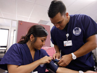 Cuidados Auxiliares de Enfermeria en el area de urgencias