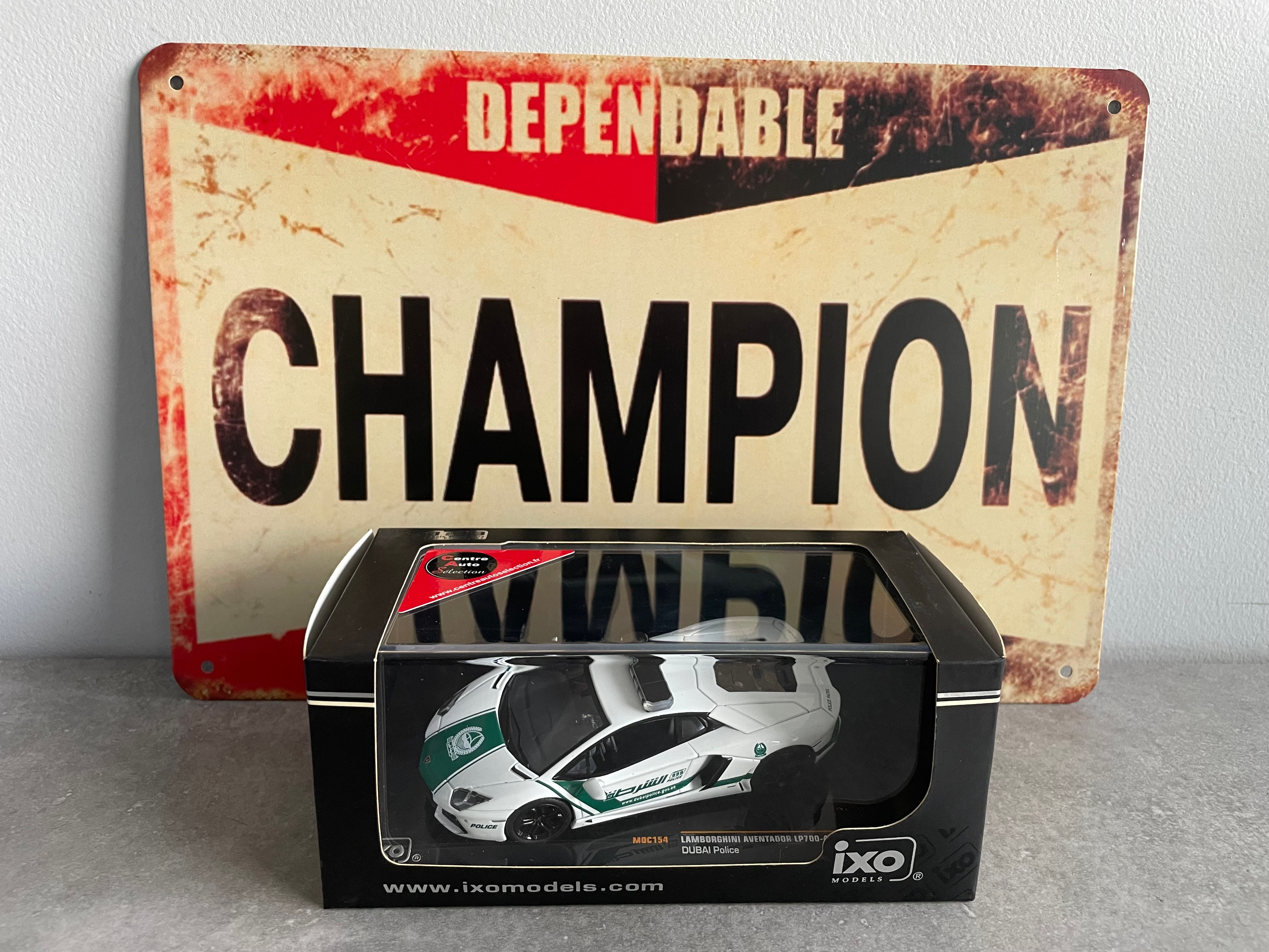 Voiture miniature LAMBORGHINI Aventador LP700-4 2012 Dubaï Pol