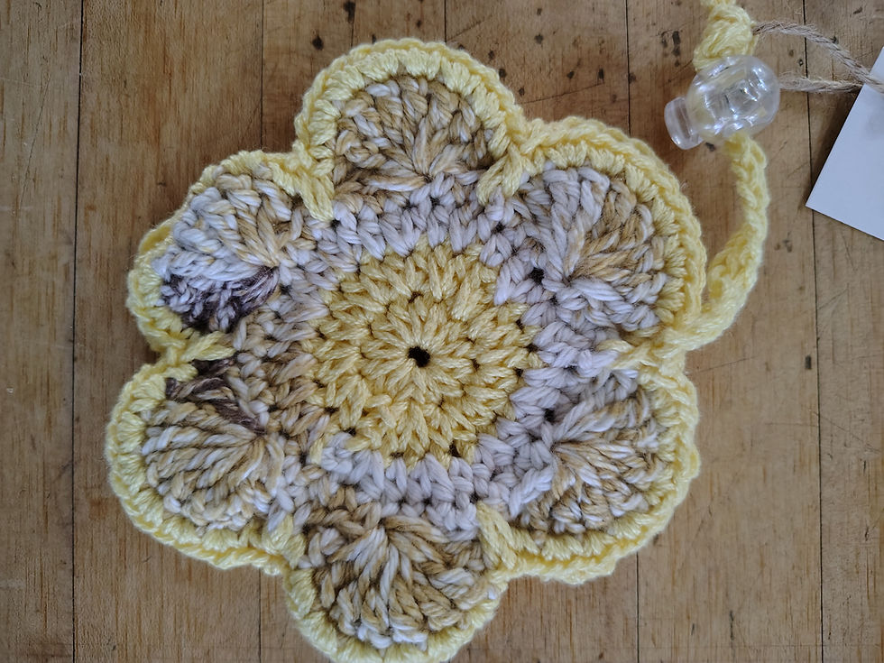 Daisy Drawstring Pouch