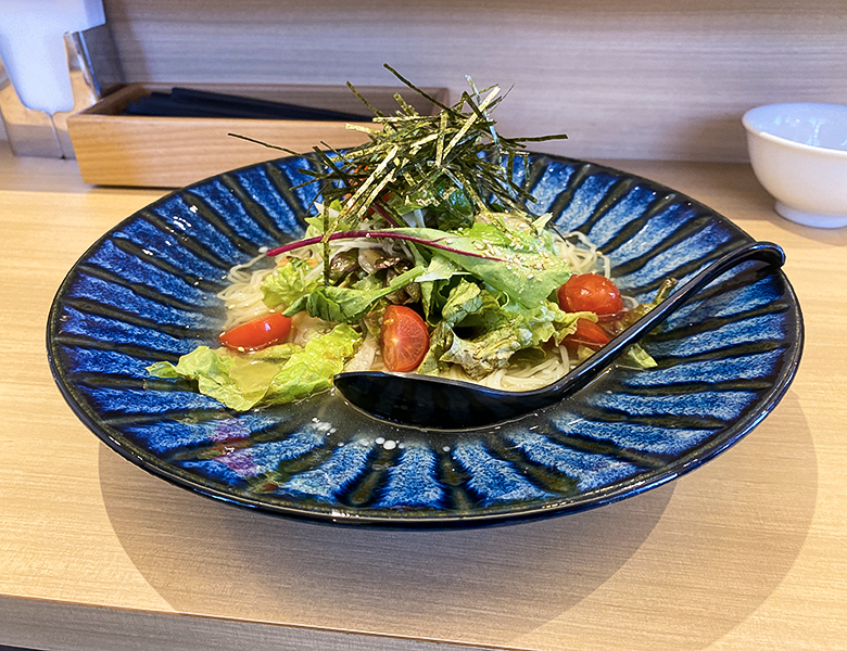淡路島食材をふんだんに使ったあっさりなのにコクと旨味が詰まった、絶品ラーメン