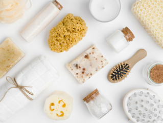 3 Reasons to Take Your Makeup Off Before Bed