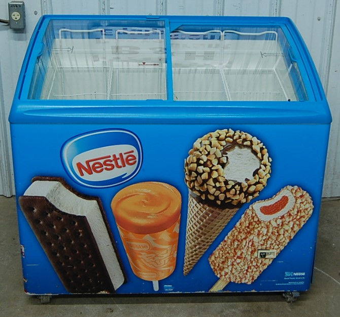 1420468 AHT RIO S 100 Sliding Top Self Contained Freezer Merchandiser