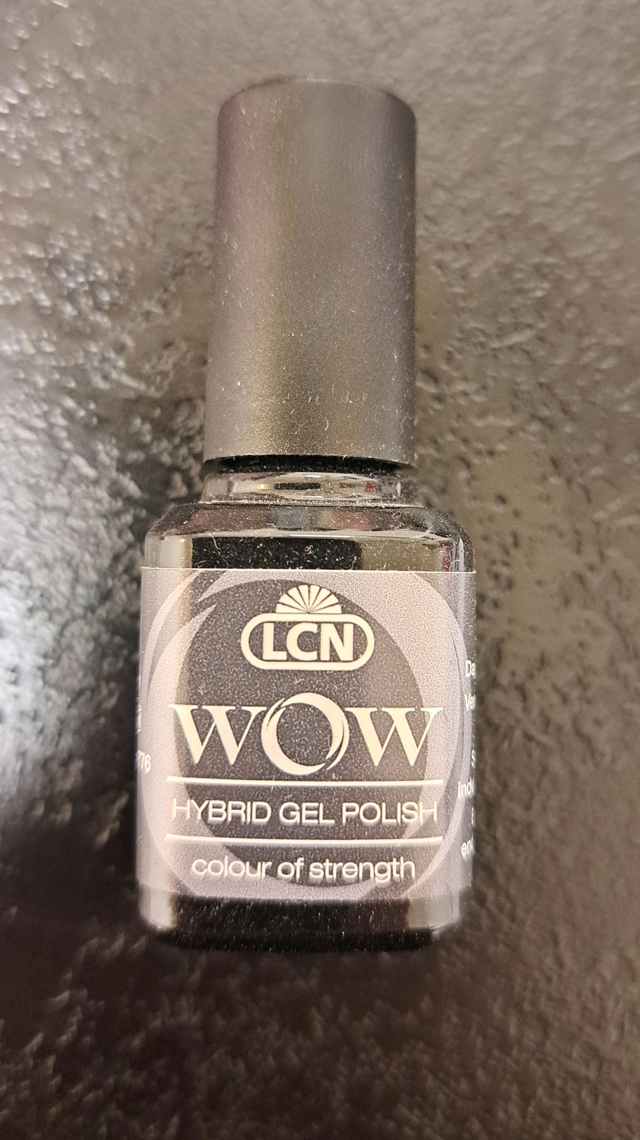 WOW Hybrid Gel Polish Colour of Strength