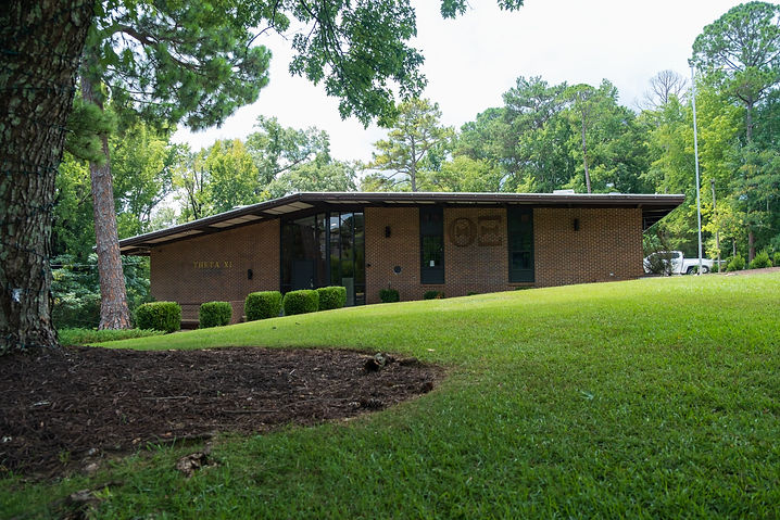 House Pic daytime.jpg