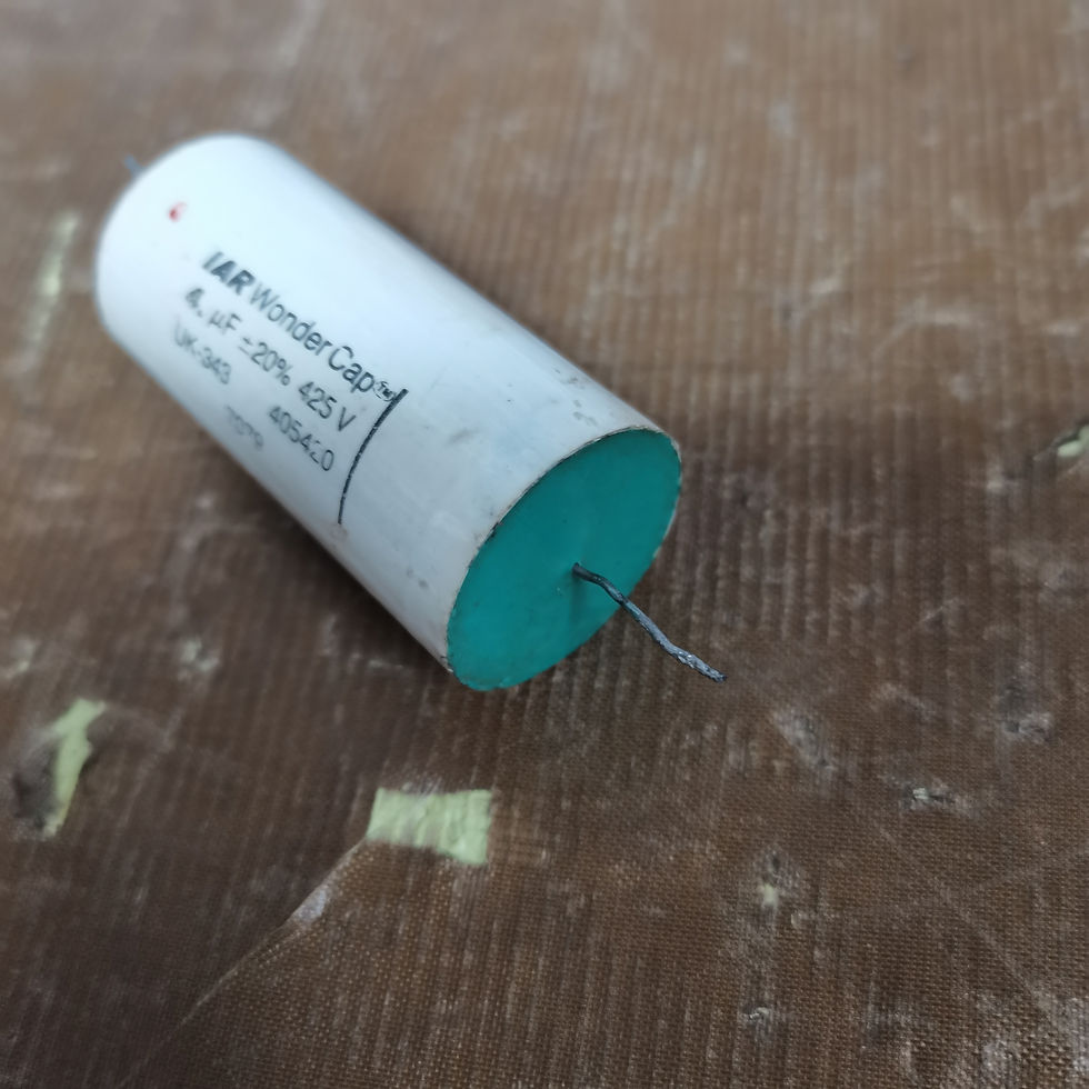 Thumbnail: One WonderCap capacitor 4uF 425V
