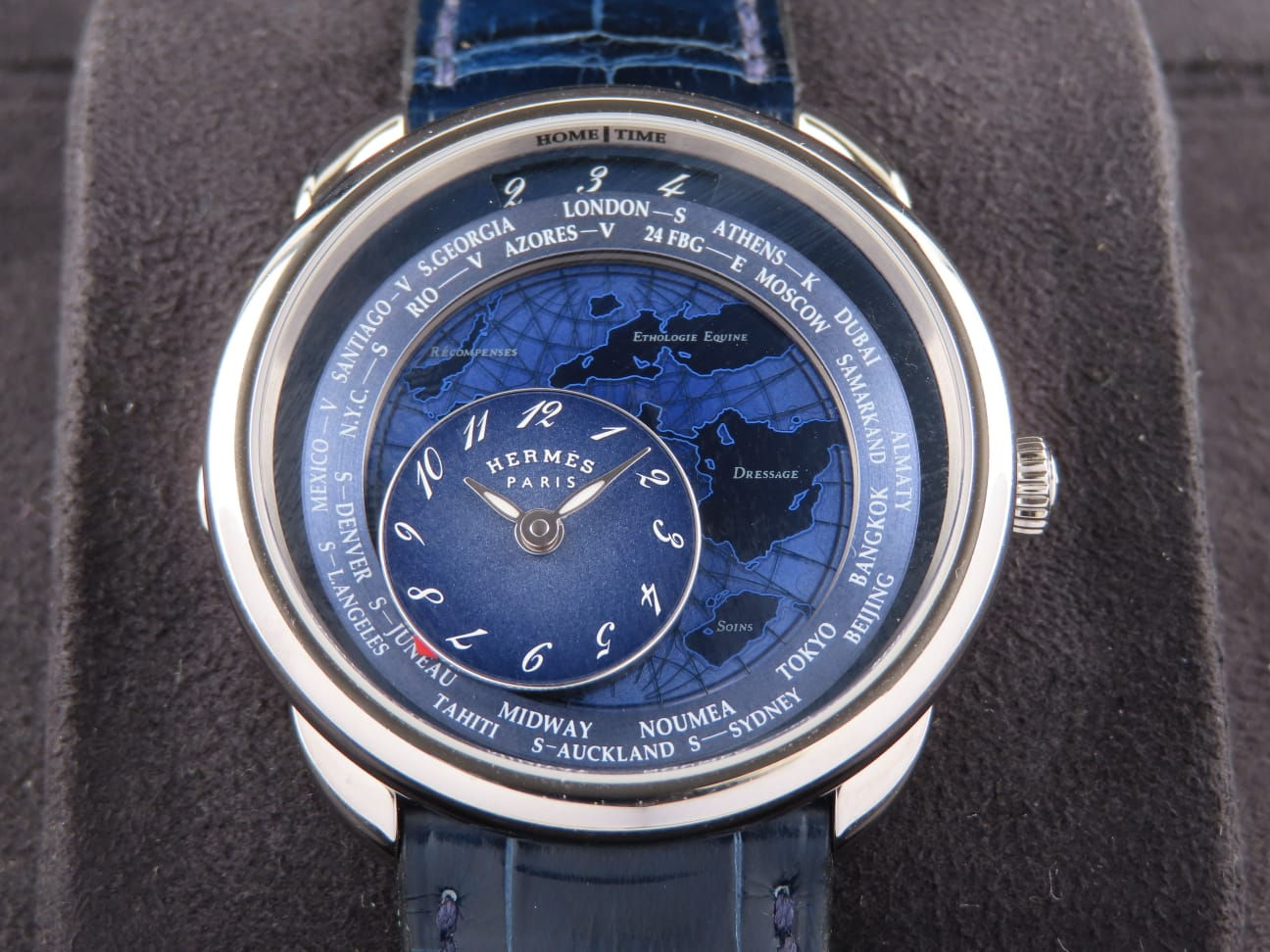 Hermes Arceau Le Temps Voyageur 38mm Automatic Blue Complete Set MINT