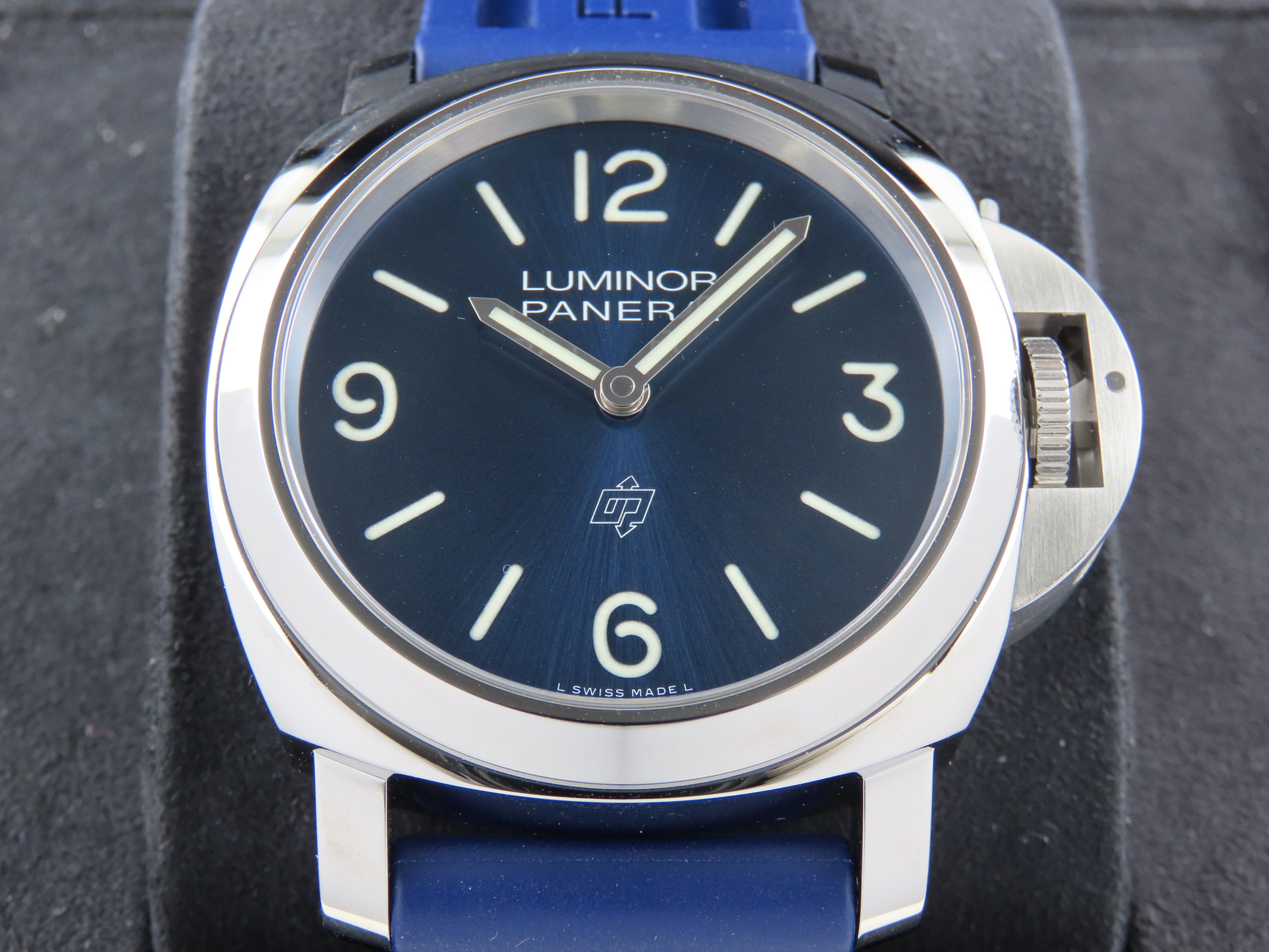 Panerai Luminor Base Logo Blue BRAND NEW 8YRS Warranty Complete Set MINT