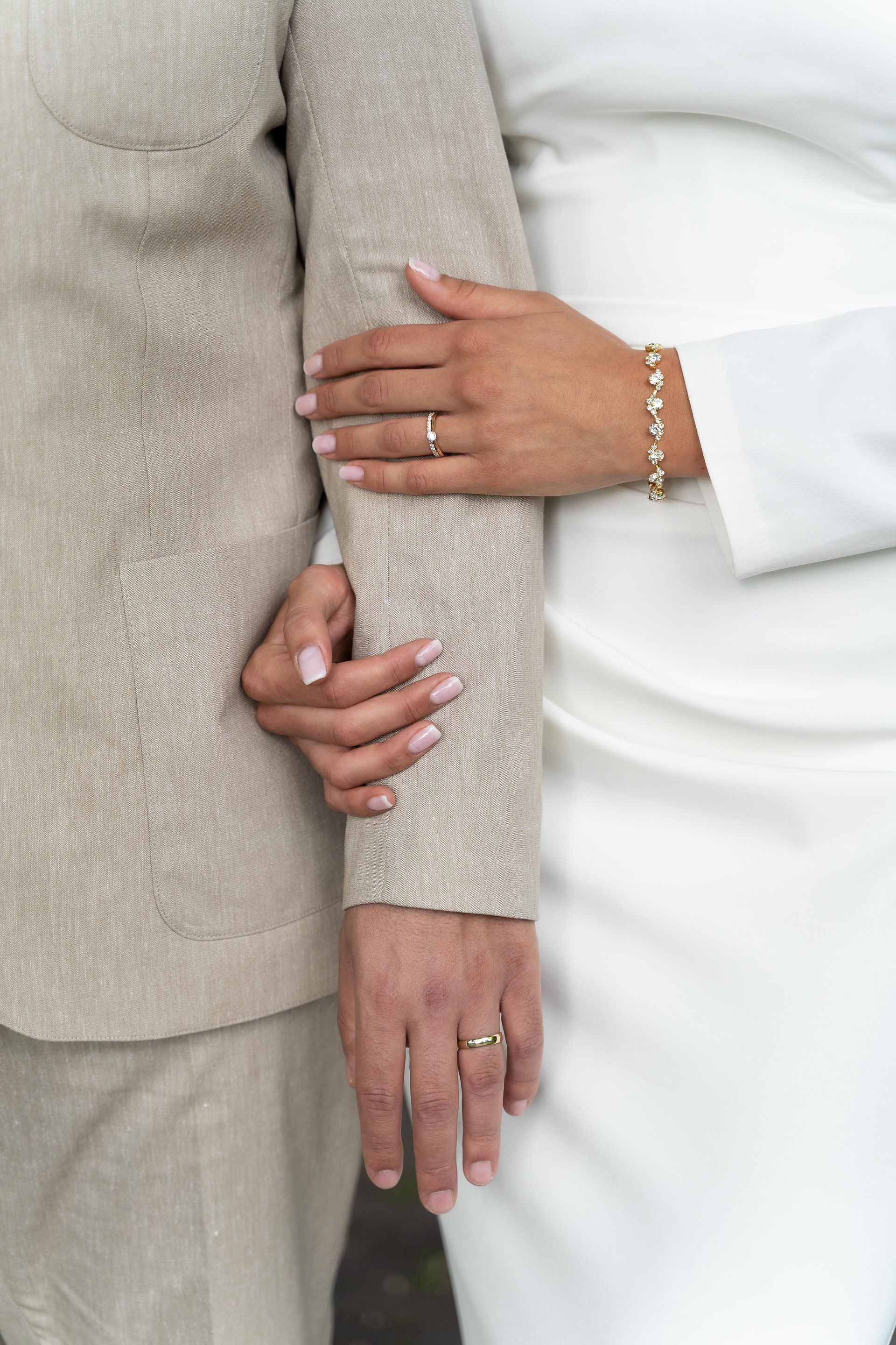 Detail ringen tijdens fotoshoot