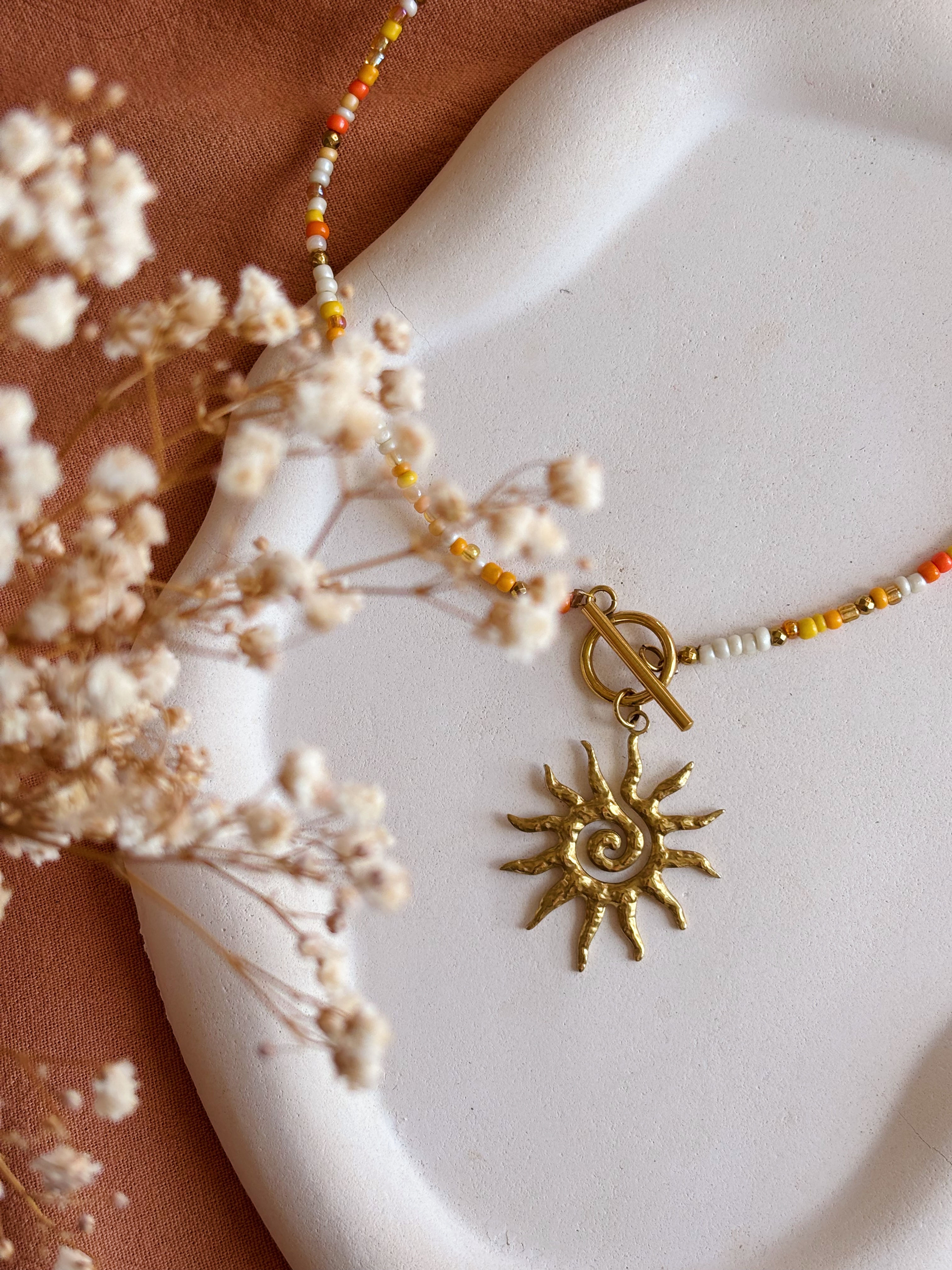 Solya beaded and stainless steel necklace