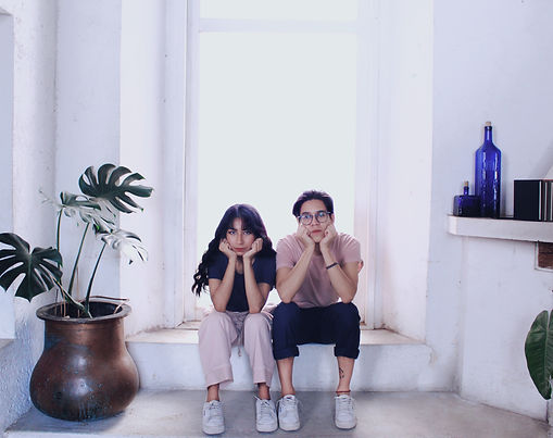 Cohinta Luna y Javier Triana: “Somos un par de jóvenes creativos y creadores que combinamos nuestras habilidades para compartir nuestra pasión por el diseño y el arte con el mundo”