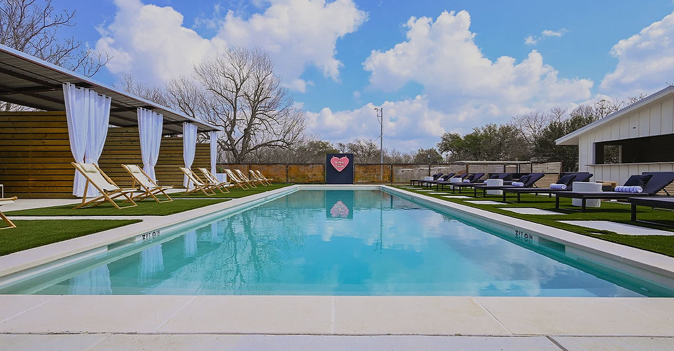 Melrose River Club pool _ San Marcos Texas riverfront hotel _edited.jpg