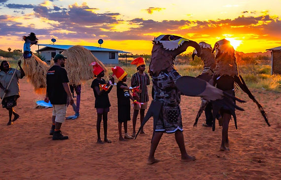 Big Country Puppets at Yakanarra Community - Nov 2022 