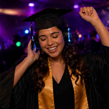 silent-disco-graduation-party