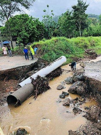 Bridge washed out at las crucitas, west of Balfate.