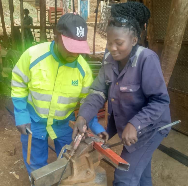 En pleine formation au Centre de Formation Professionnelle Exaucé