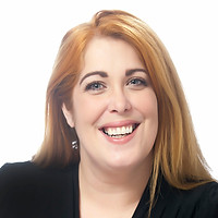 Kelly-headshot.jpg