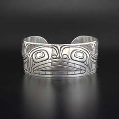 Heiltsuk artist - jewelry, tattoos, and wood carvings