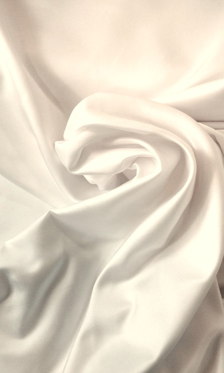 Miyaki Satin ideal para blusas, faldas, kimos y pantalones