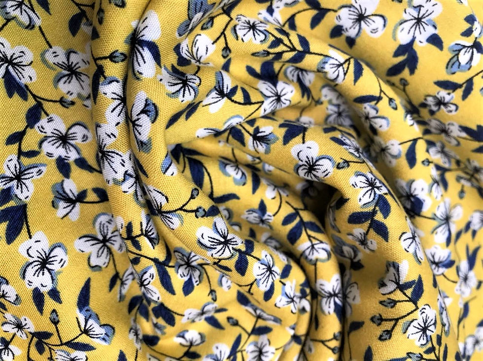 Challis es una tela tejida ligera, y fresca ideal para tops, blusas, faldas, shorts, vestidos y pantalones 