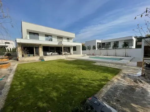 Novostavba Rodinný dom "K", Bratislava