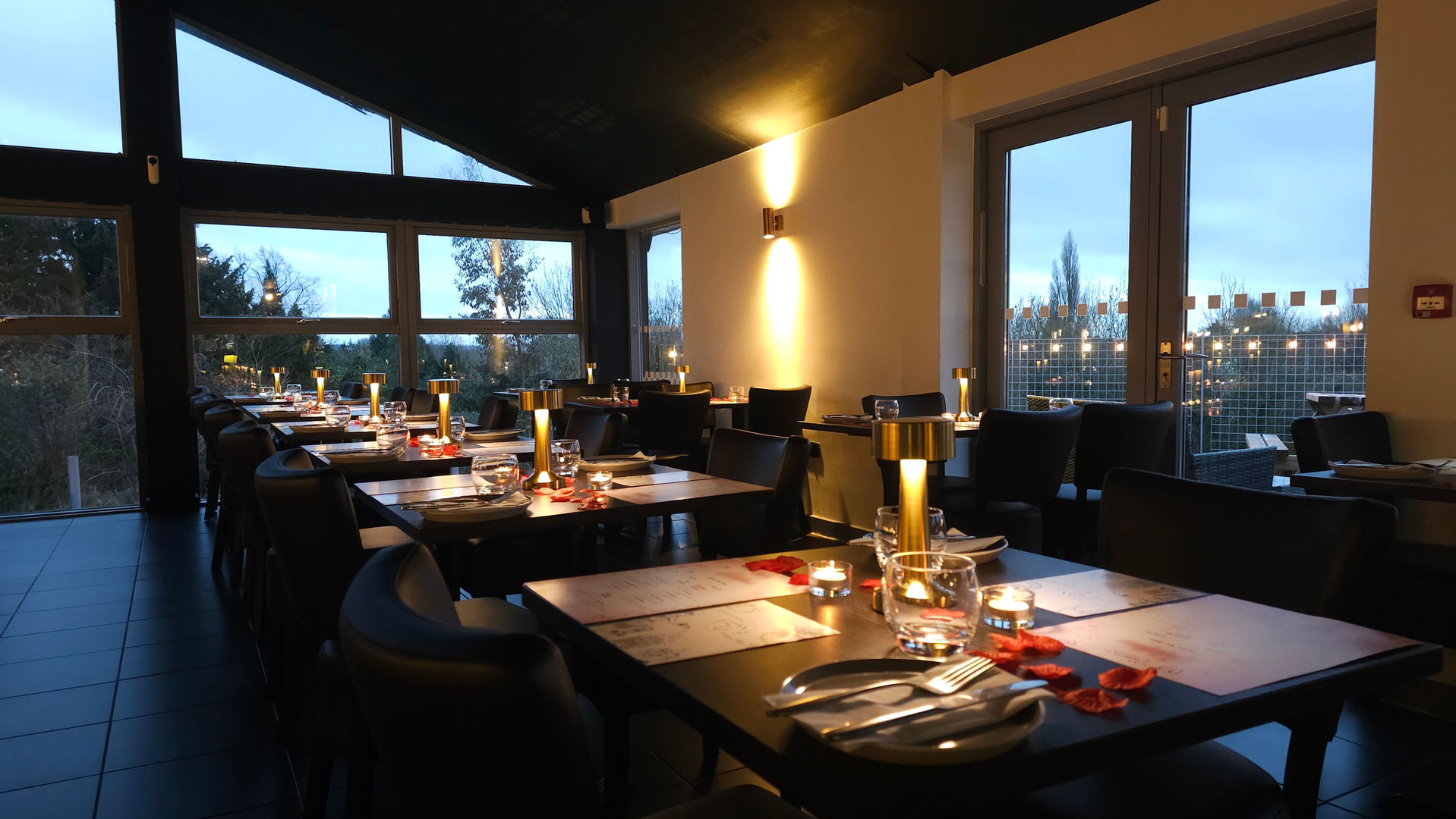 Twenty 1 - Interior