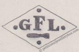 Poinçon de maître orfèvre joaillier, poinçon de fabricant, poinçon d’atelier, poinçon losangique.   NOM:                 Grenet Frères INITIALES: G FRES SYMBOLE: Grenade DATES: 1878 - 1888 PROFESSION: Bijoutier ADRESSE: Paris, France