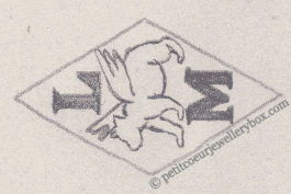 Poinçon de maître orfèvre joaillier, poinçon de fabricant, poinçon d’atelier, poinçon losangique
NOM: Léon Martin INITIALES: L M SYMBOLE: Ours ailé DATES: 1884 - PROFESSION: Bijoutier ADRESSE: 9 rue Molière, Paris, France
