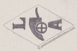NAME: Lucien Achard INITIALS: L A SYMBOL: Chariot DATES: 1890 - 1919 SPECIALITY: JewellerPLACE: 108 rue du Temple, Paris, France