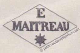 Poinçon de maître orfèvre joaillier, poinçon de fabricant, poinçon d’atelier, poinçon losangique. NOM: Eugène Michaut INITIALES: E M SYMBOLE: Lion et étoile DATES: 1882 - 1896 PROFESSION: Orfèvre ADRESSE: 8 rue de Braque, Paris, France