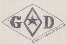 Poinçon de maître orfèvre joaillier, poinçon de fabricant, poinçon d’atelier, poinçon losangique. NOM: Germain Desbazeille INITIALES: G D SYMBOLE: Étoile dans un losange DATES: 1888 - PROFESSION: Bijoutier ADRESSE: 6 rue Monsigny, Paris, France