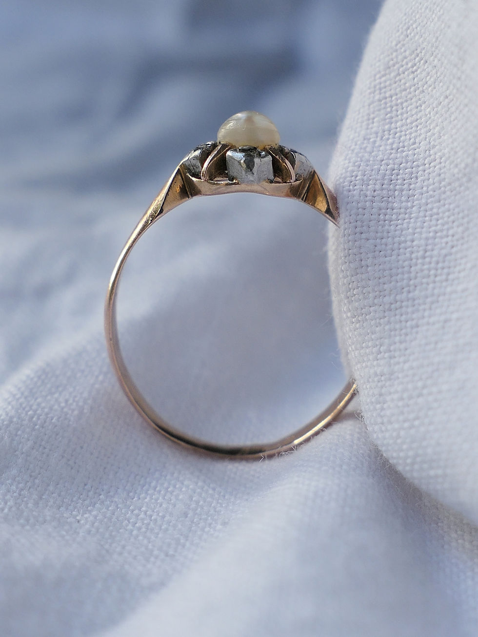 Thumbnail: Antique Button Pearl and Rose Cut Diamond Ring