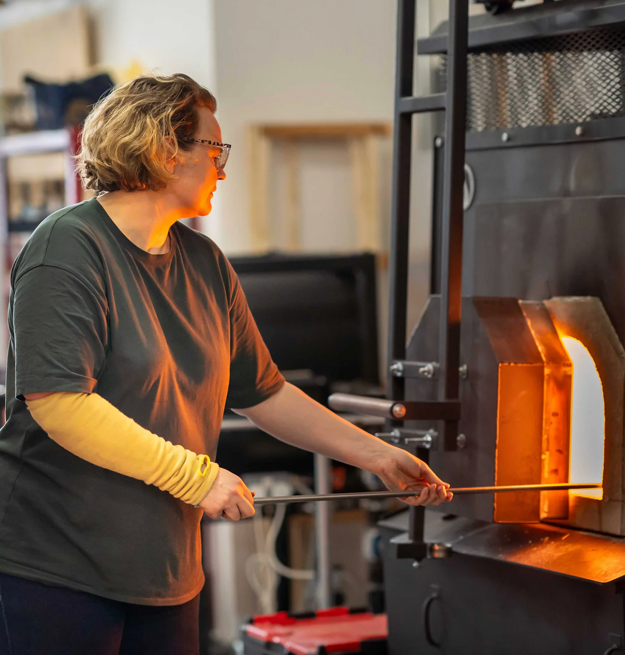 Introductory One Day Glassblowing Class, Gather