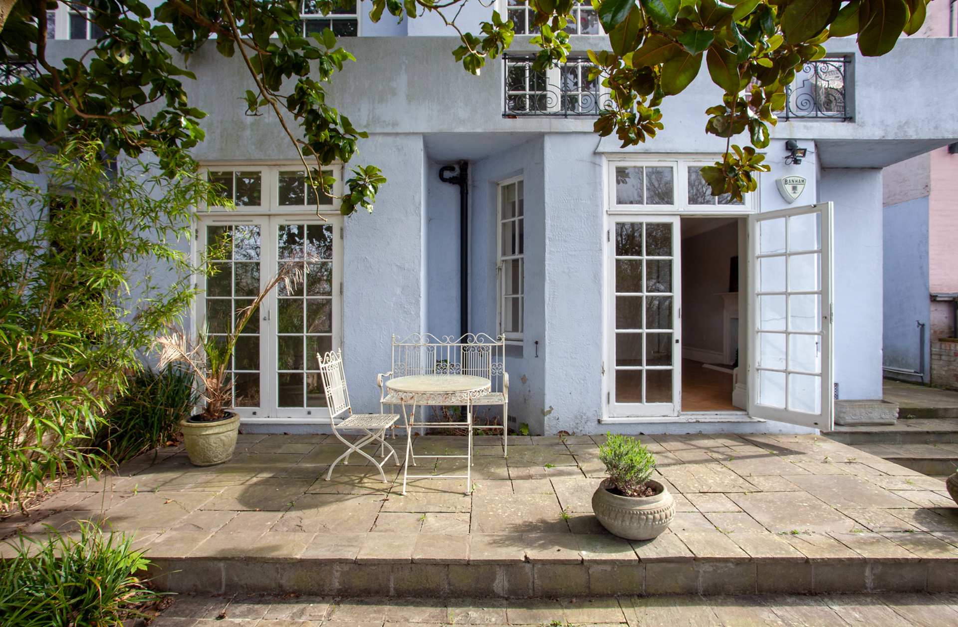 Woodside Villa, 3 Bedrooms, 2 Bathrooms, London £680k