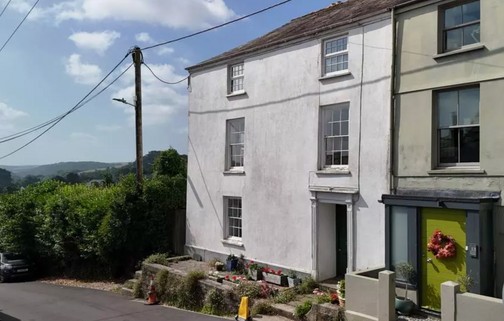 Semi-detached House, 5 Bedrooms, 2 Bathrooms, Lostwithiel, Cornwall, £425k