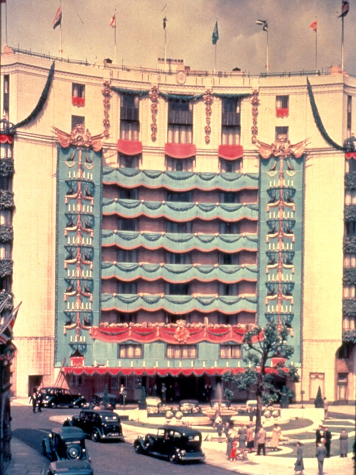 The Dorchester Facade 1953 Oliver Messel