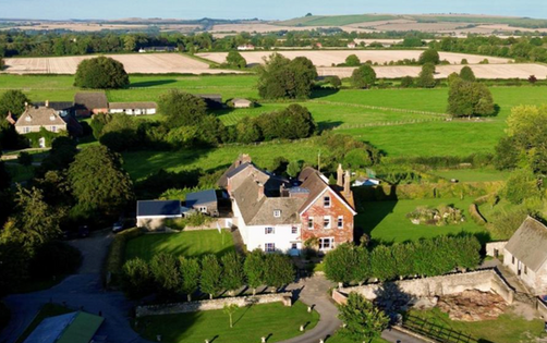 Overtown Manor Bed And Breakfast