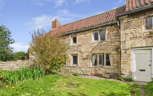 Grade II Listed Cottage, 3 Bedrooms, 1 Bathroom, Doncaster, South Yorkshire, Offers Over £200k